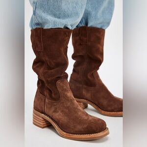 NWOB Frye Campus 12R Brown Boots in Brownie Suede - 10